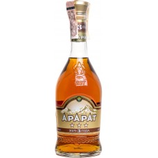 Коньяк Арарат 3 звезды 0.5л Армения